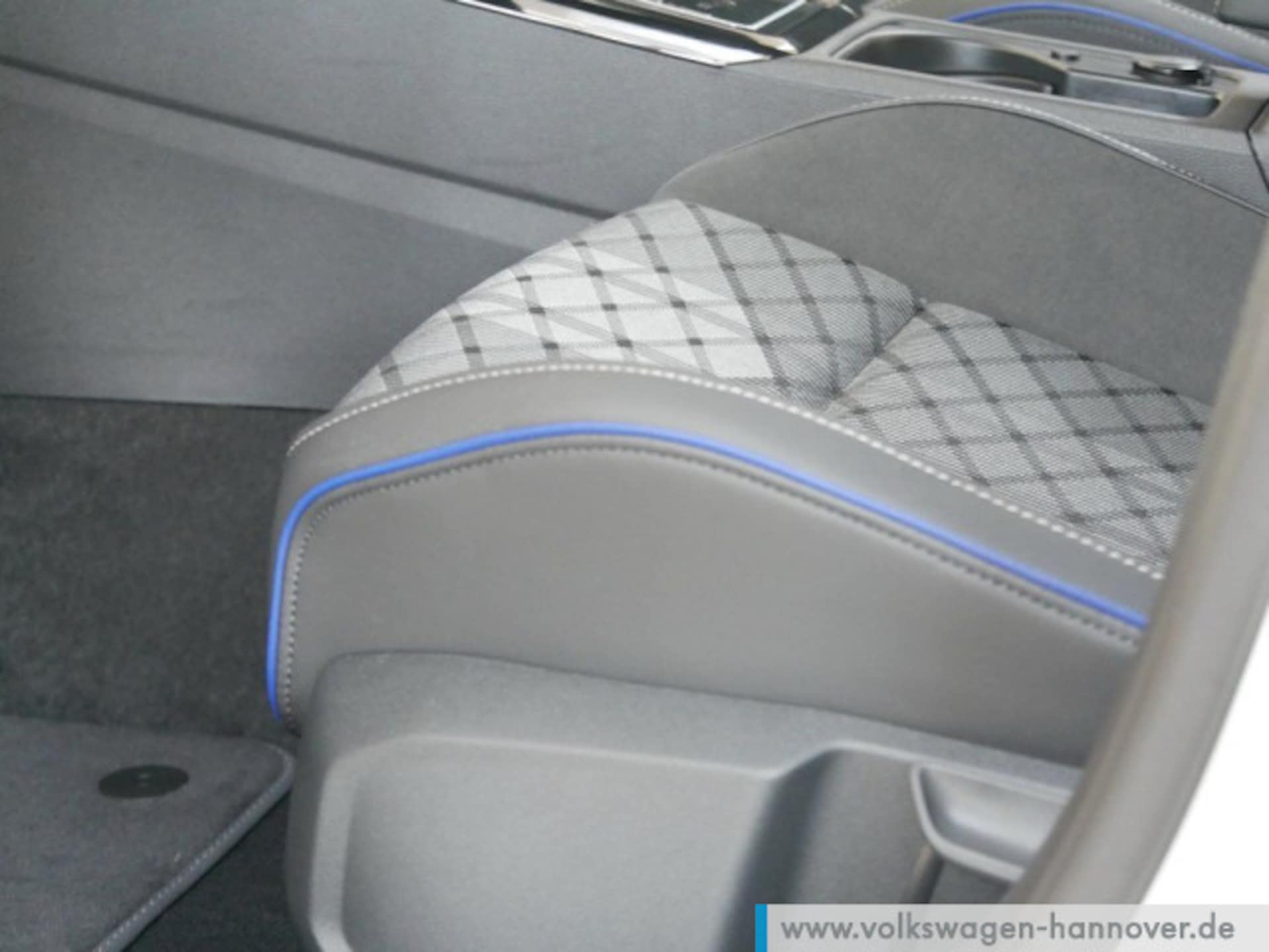 Volkswagen Golf Variant R-Line
