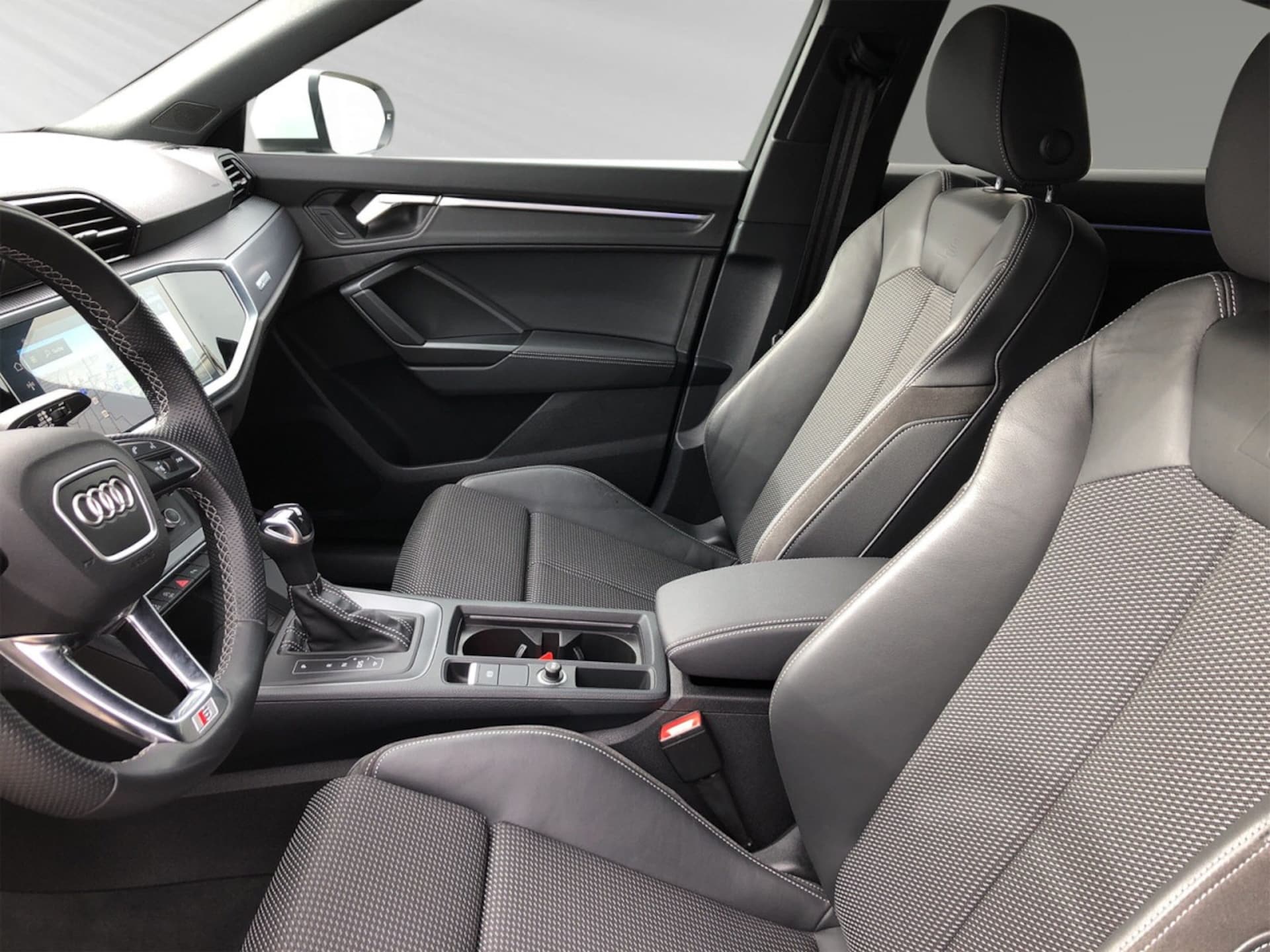 Audi Q3 Sportback S line