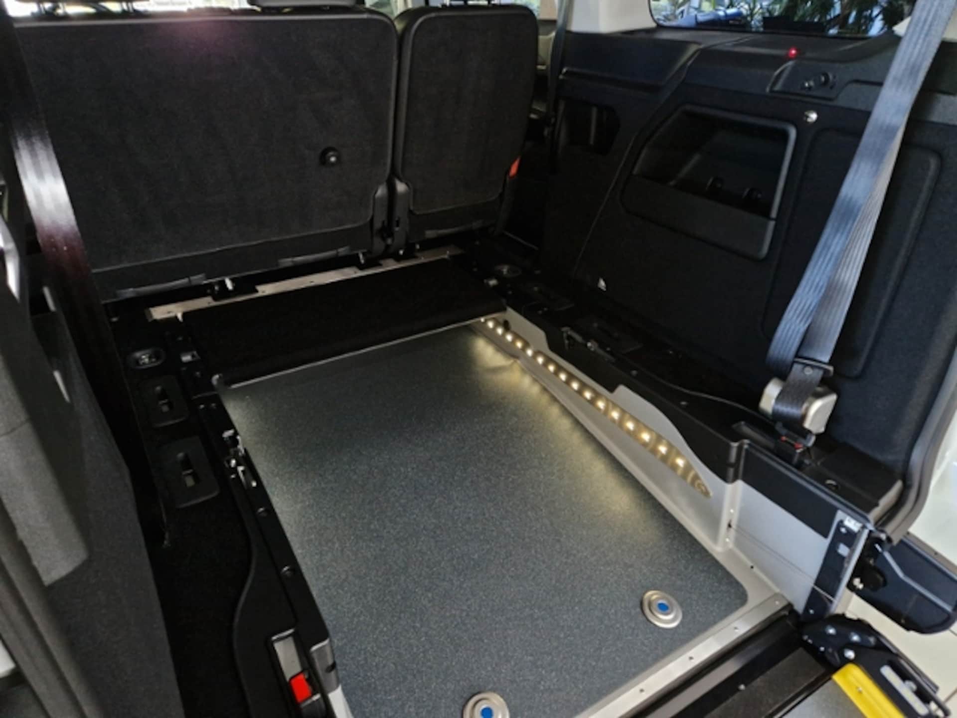 Volkswagen Caddy Maxi Basis-Modell