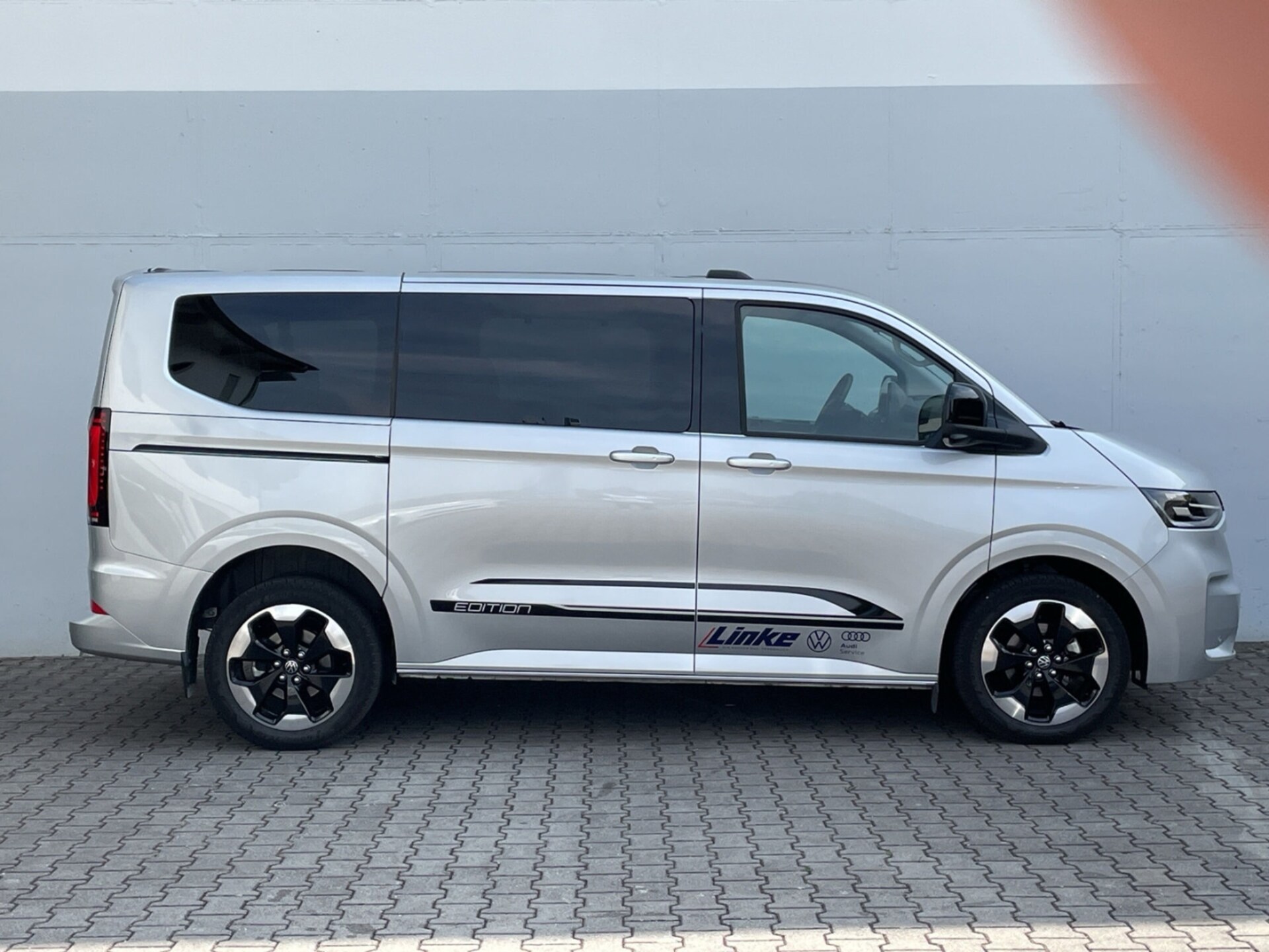 Volkswagen Caravelle Edition
