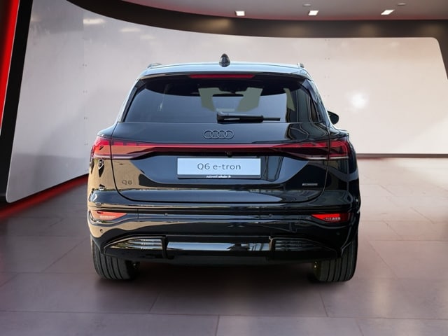Image about Audi Q6 SUV e-tron e-tron quattro
