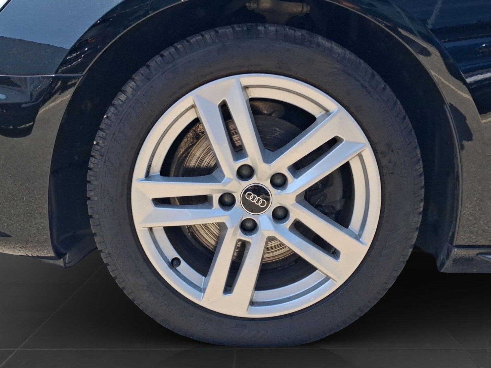 Audi A4 Avant S line