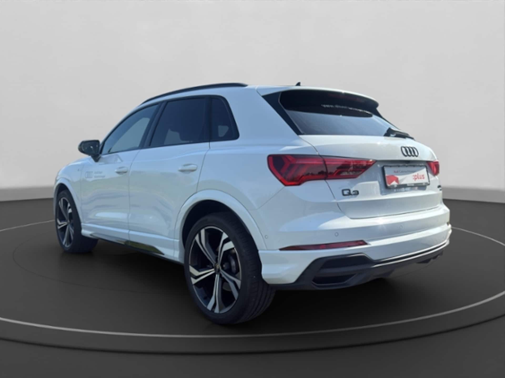 Audi Q3 SUV S line