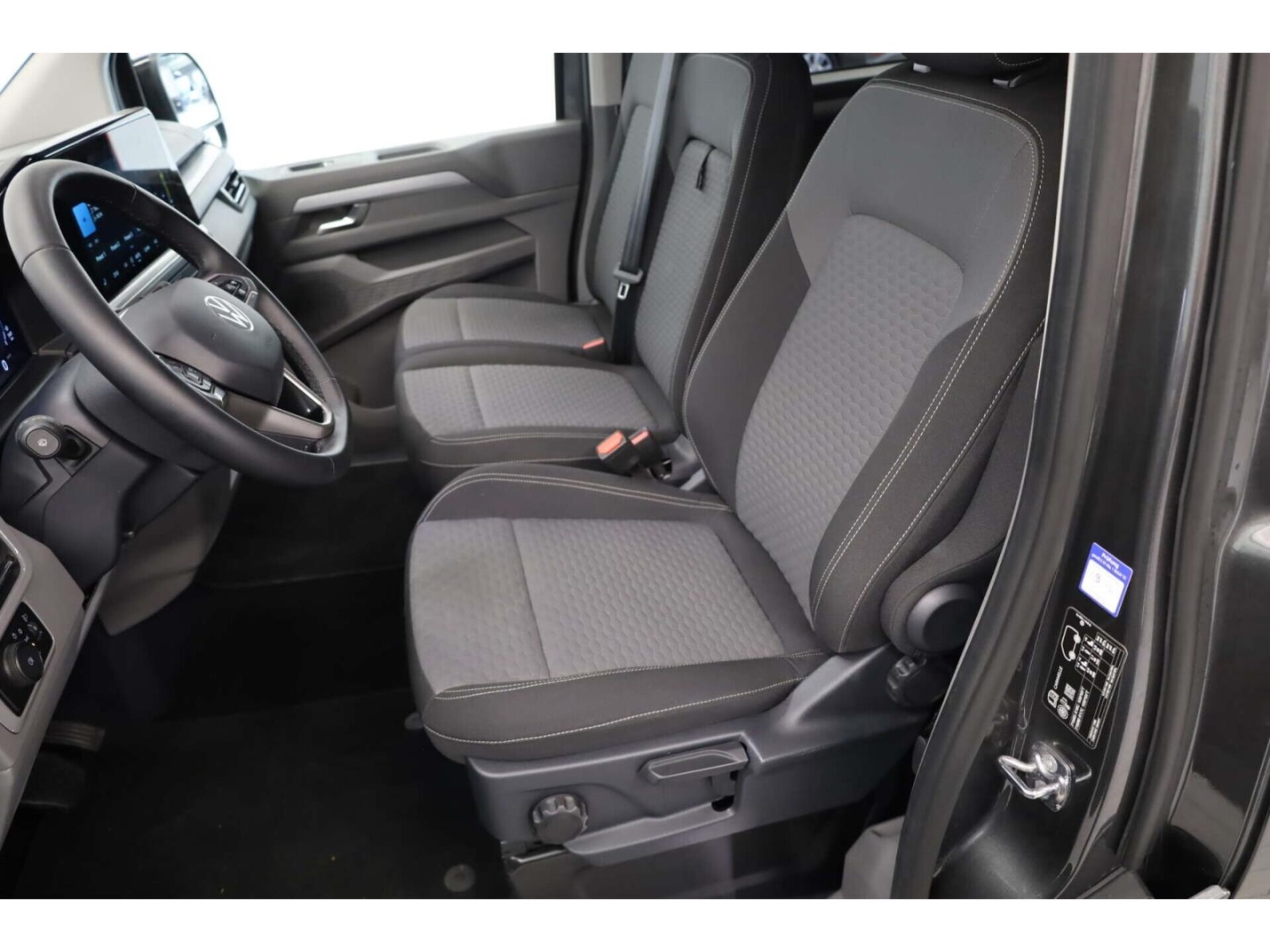 Volkswagen Caravelle langer Radstand Life