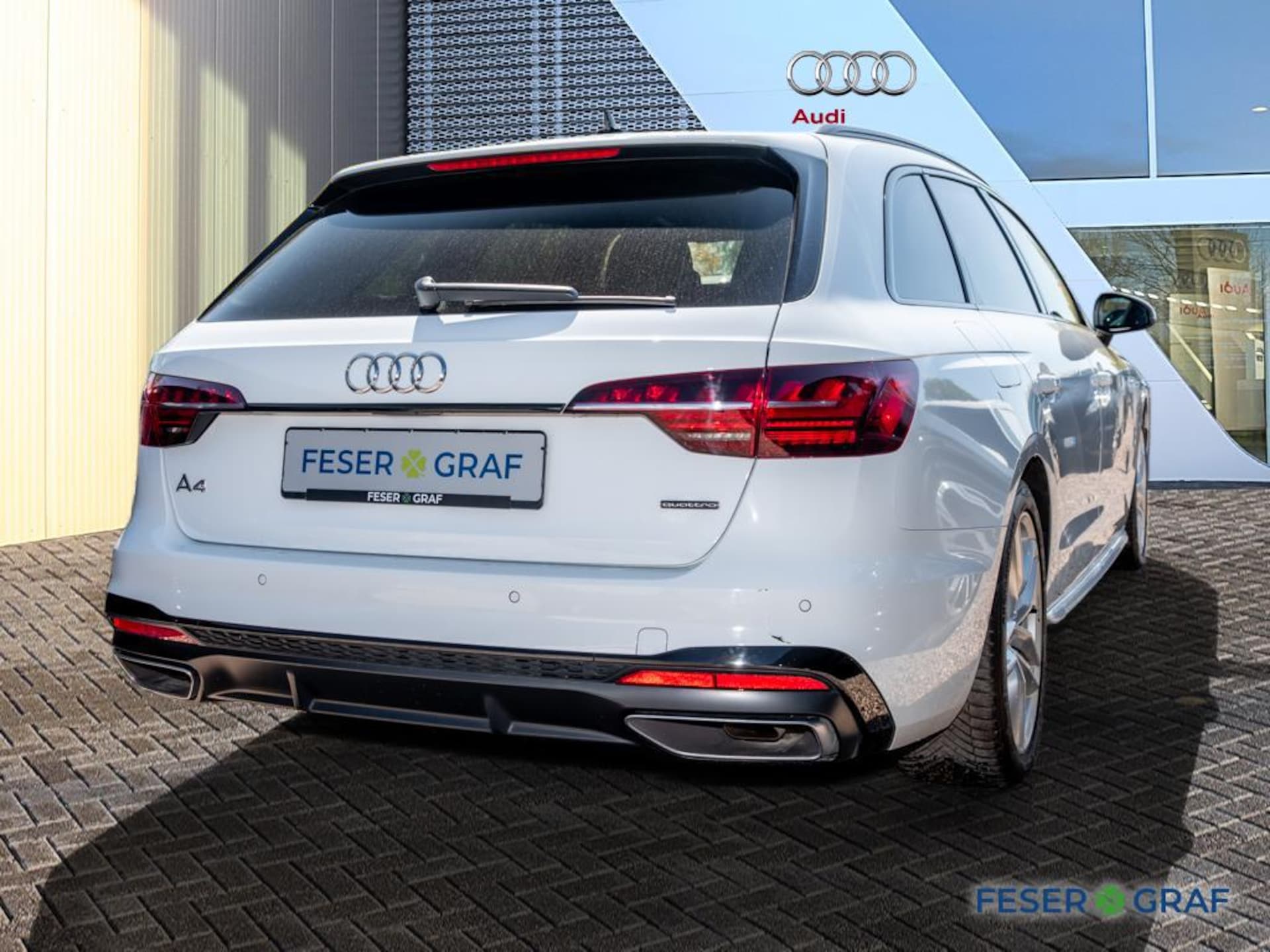 Audi A4 Avant S line