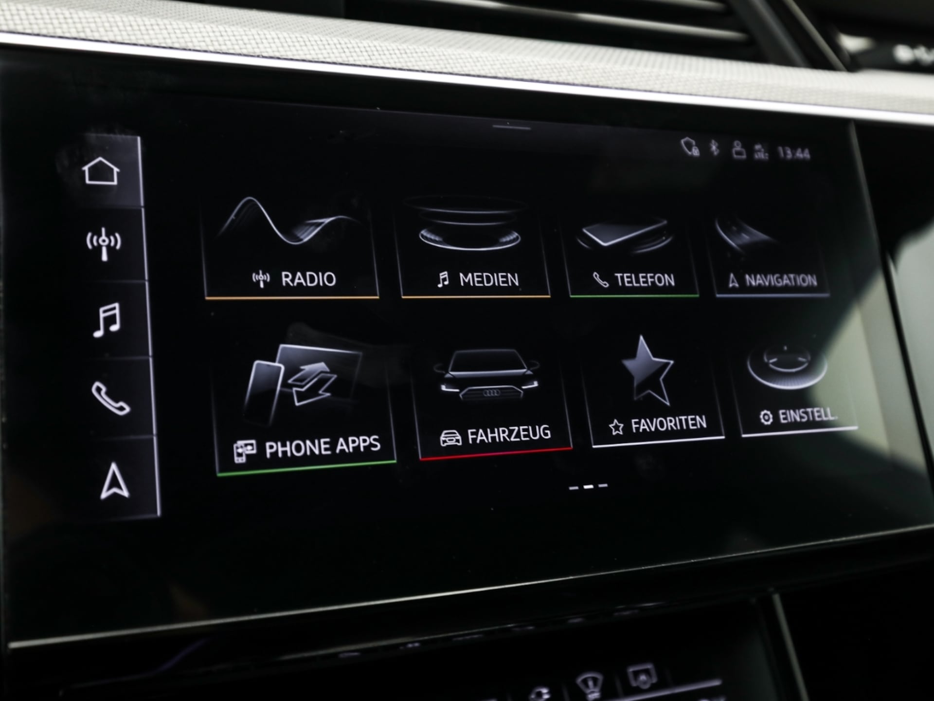 Audi e-tron S line