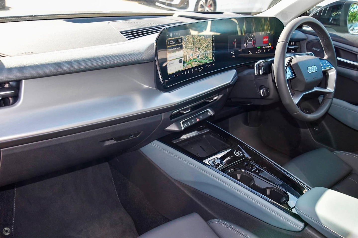 Image about Audi Q3 SUV TFSI quattro 150 kW