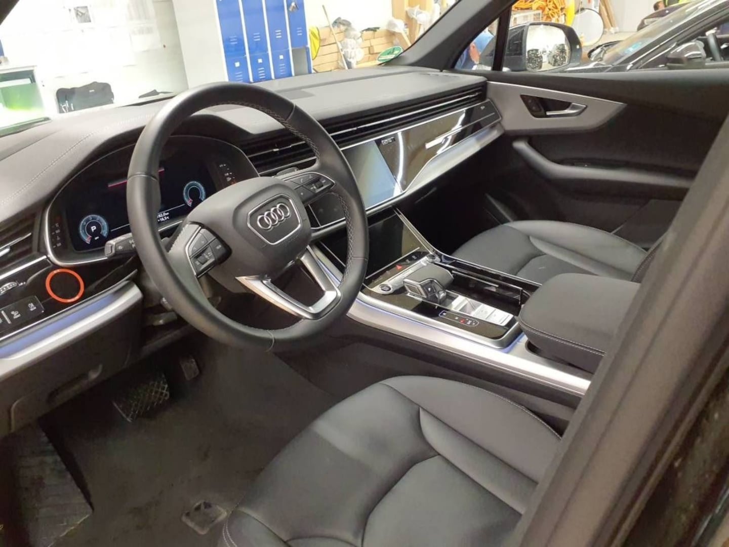 Bild über Audi Q7 SUV TDI quattro 210 kW tiptronic - für weitere Informationen kontaktieren Sie den Audi Partner
