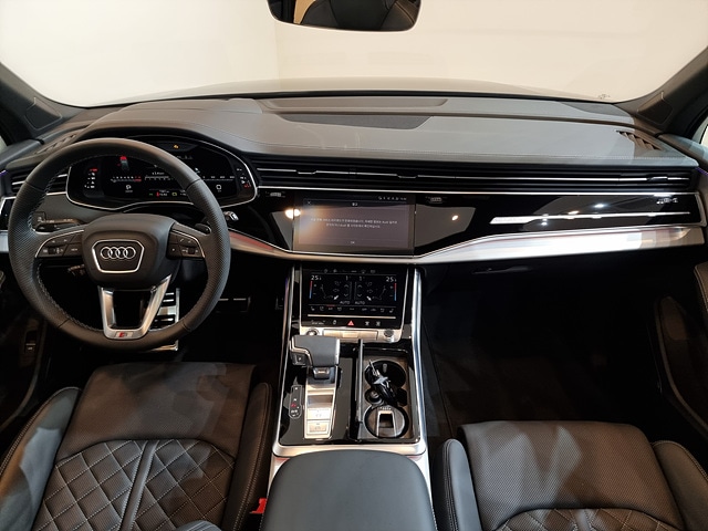 Audi Q7 55 TFSI quattro Premium 250 340 kW hp tiptronic 8