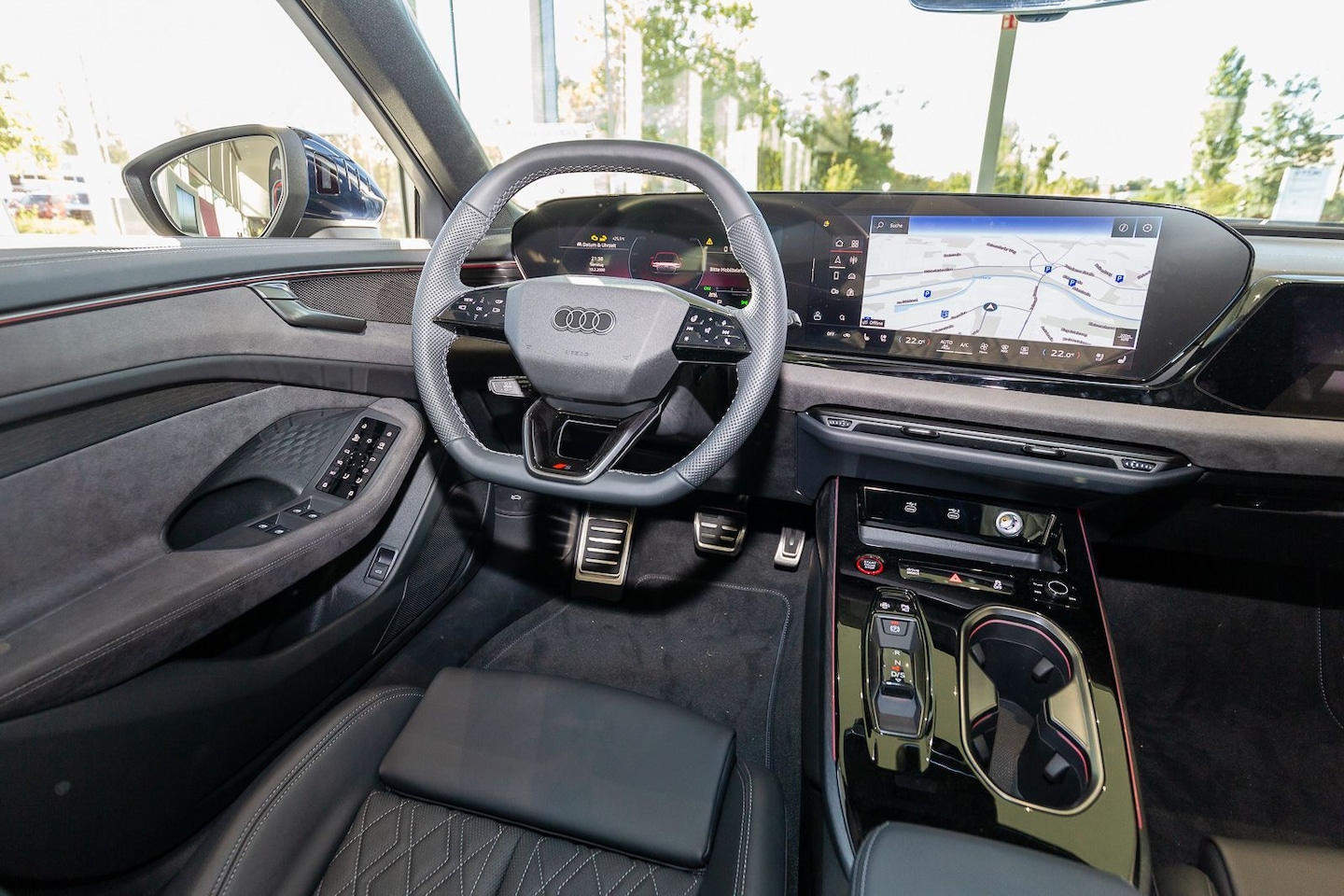 Bild über Audi A6 Avant TDI quattro 150 kW S tronic - für weitere Informationen kontaktieren Sie den Audi Partner
