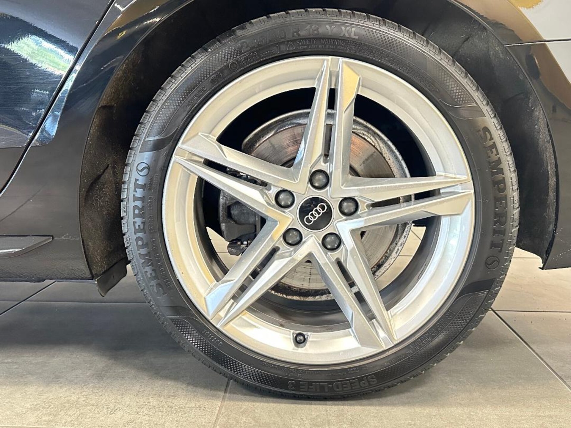 Audi A4 Avant S line