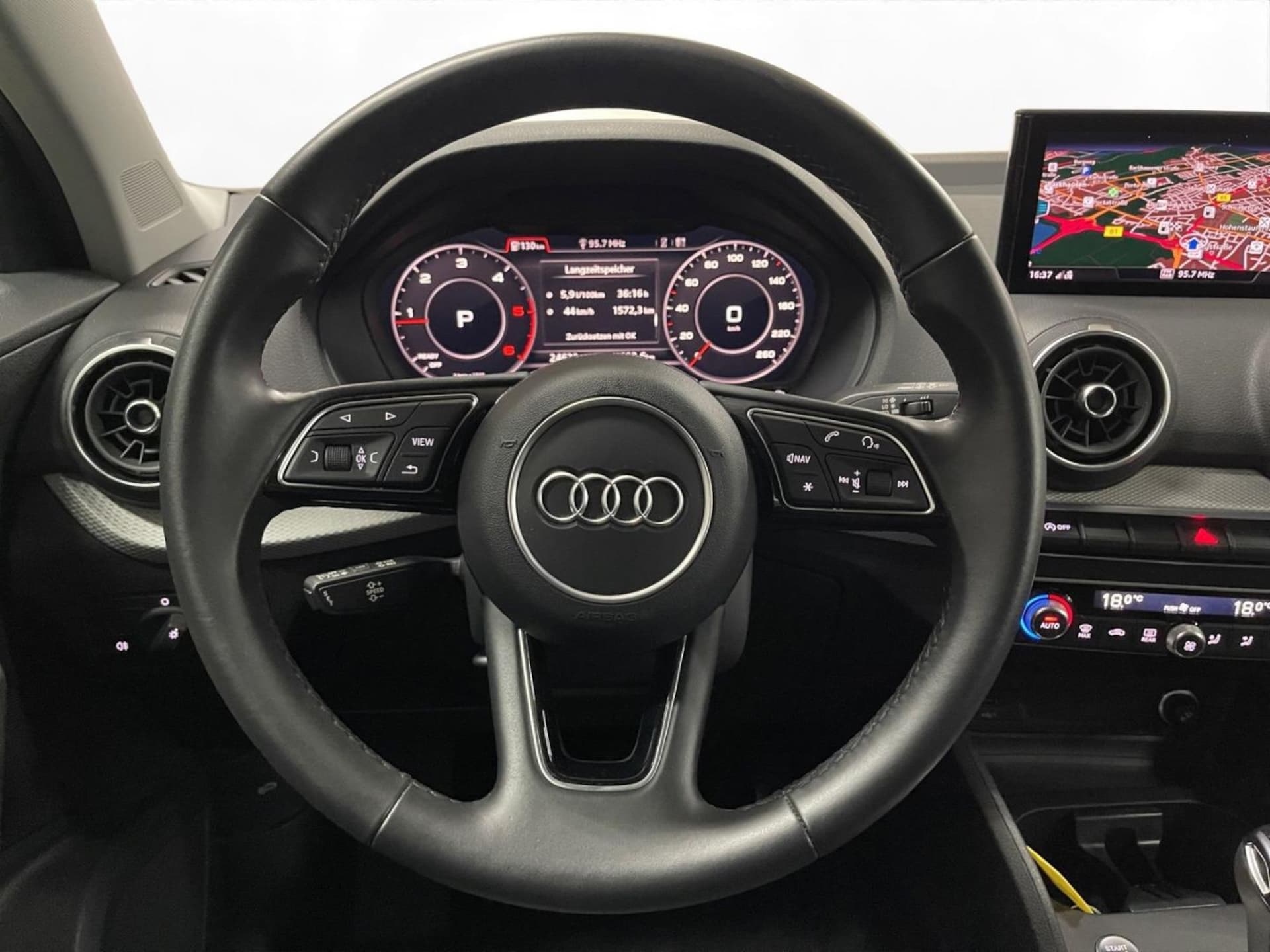 Audi Q2 S line