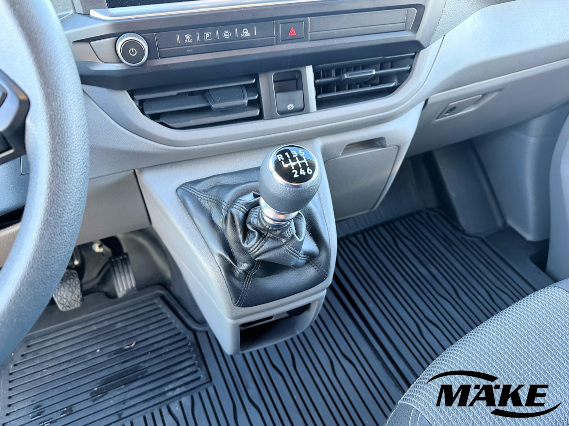 Volkswagen Transporter Kasten kurzer Radstand