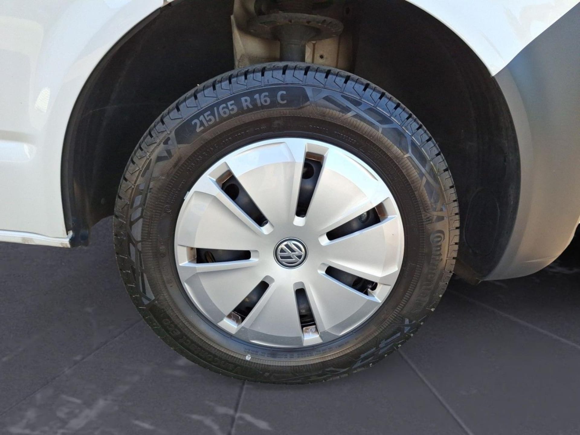 Volkswagen T6.1 Transporter Kombi kurzer Radstand