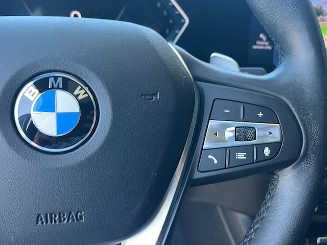 2023 BMW 3 Series 21