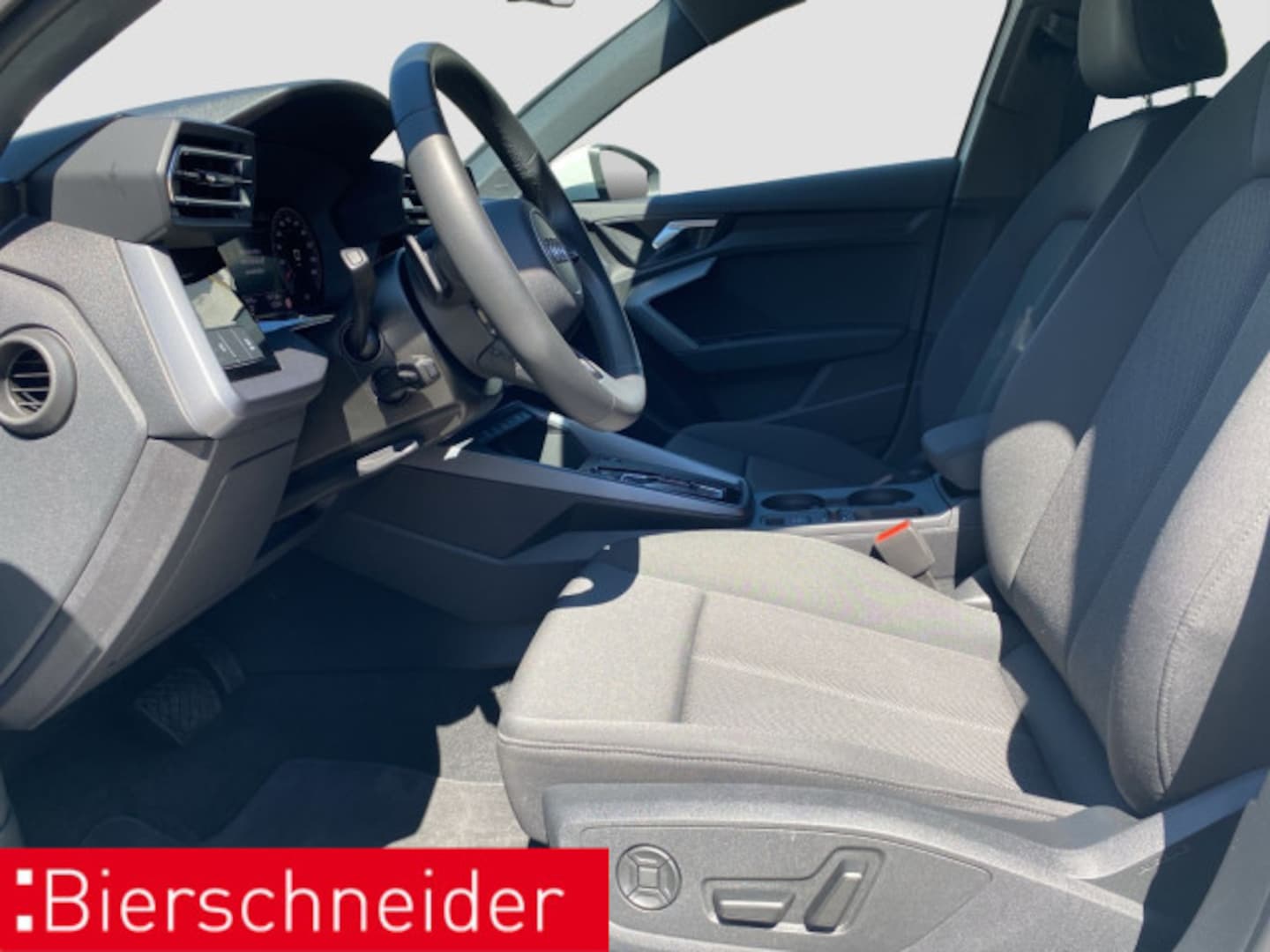Bild über Audi A3 Sportback 30 TFSI S tronic - für weitere Informationen kontaktieren Sie den Audi Partner
