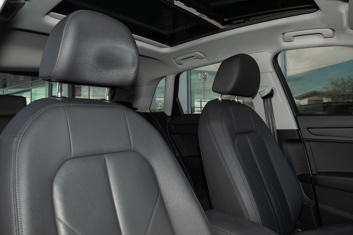Image about Audi Q3 35 TFSI S tronic