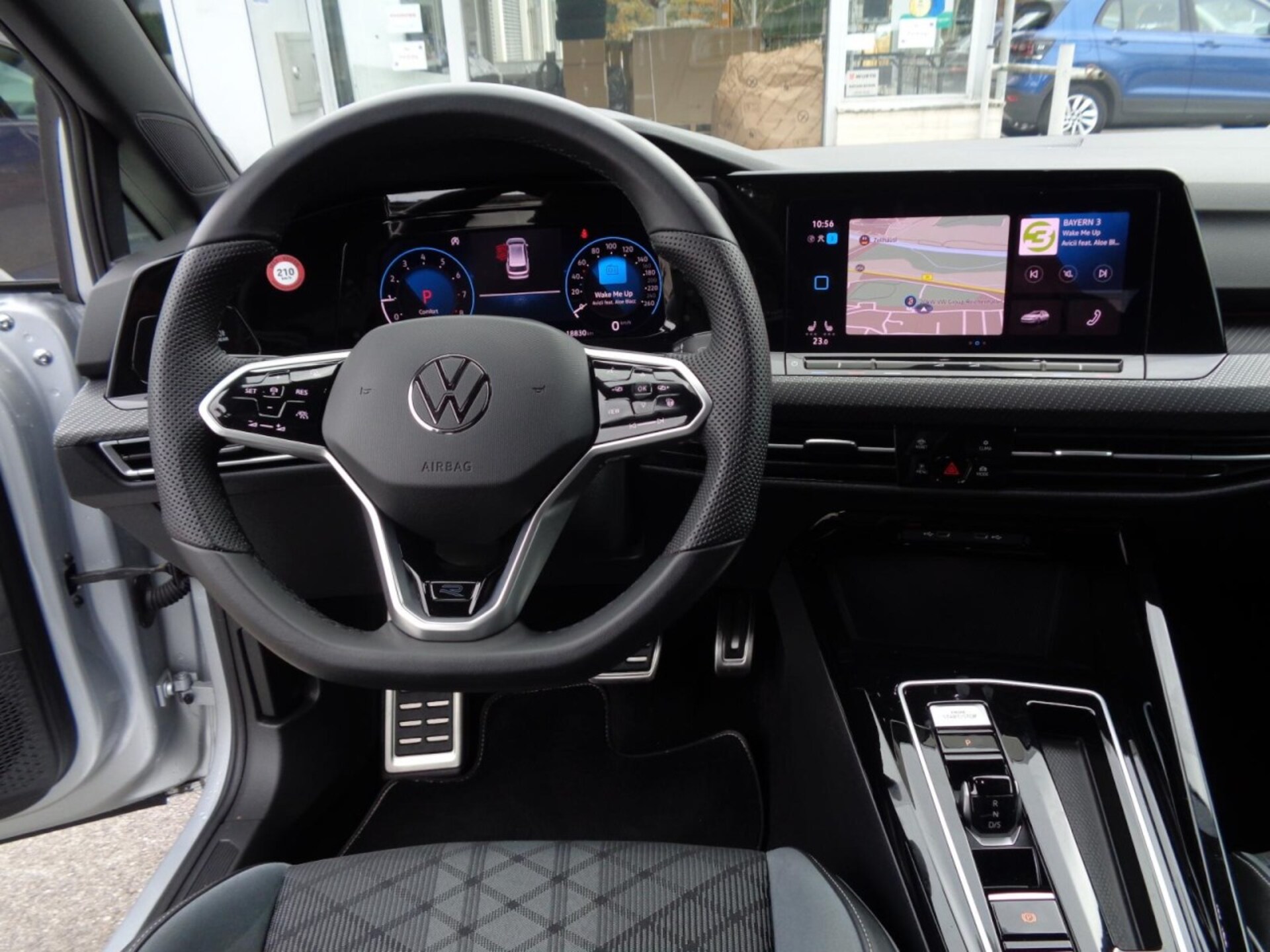 Volkswagen Golf Variant R-Line