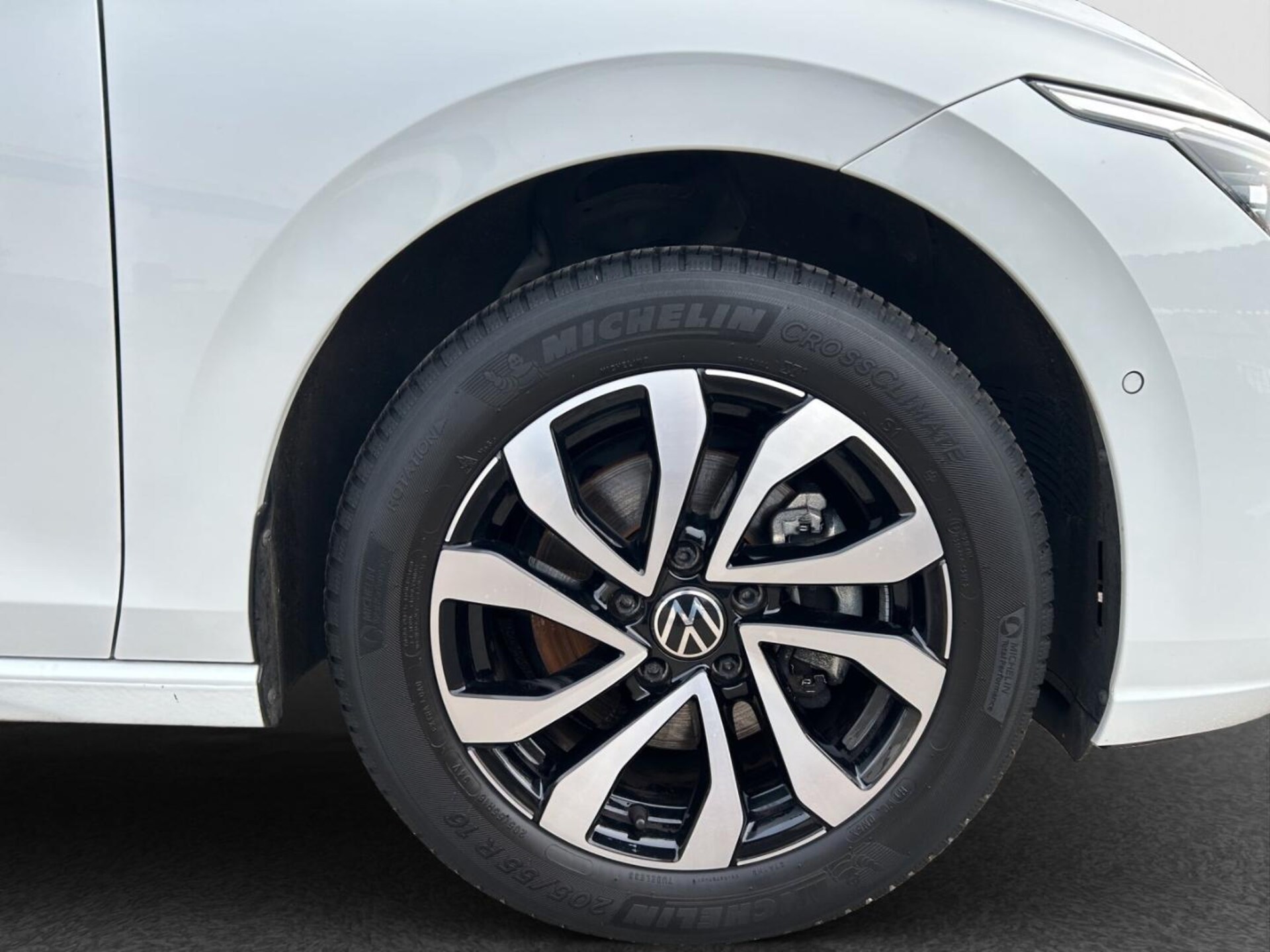 Volkswagen Golf Active