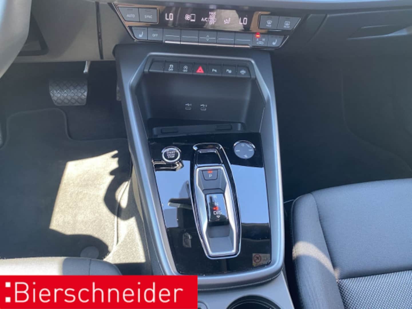 Bild über Audi A3 Sportback 30 TFSI S tronic - für weitere Informationen kontaktieren Sie den Audi Partner