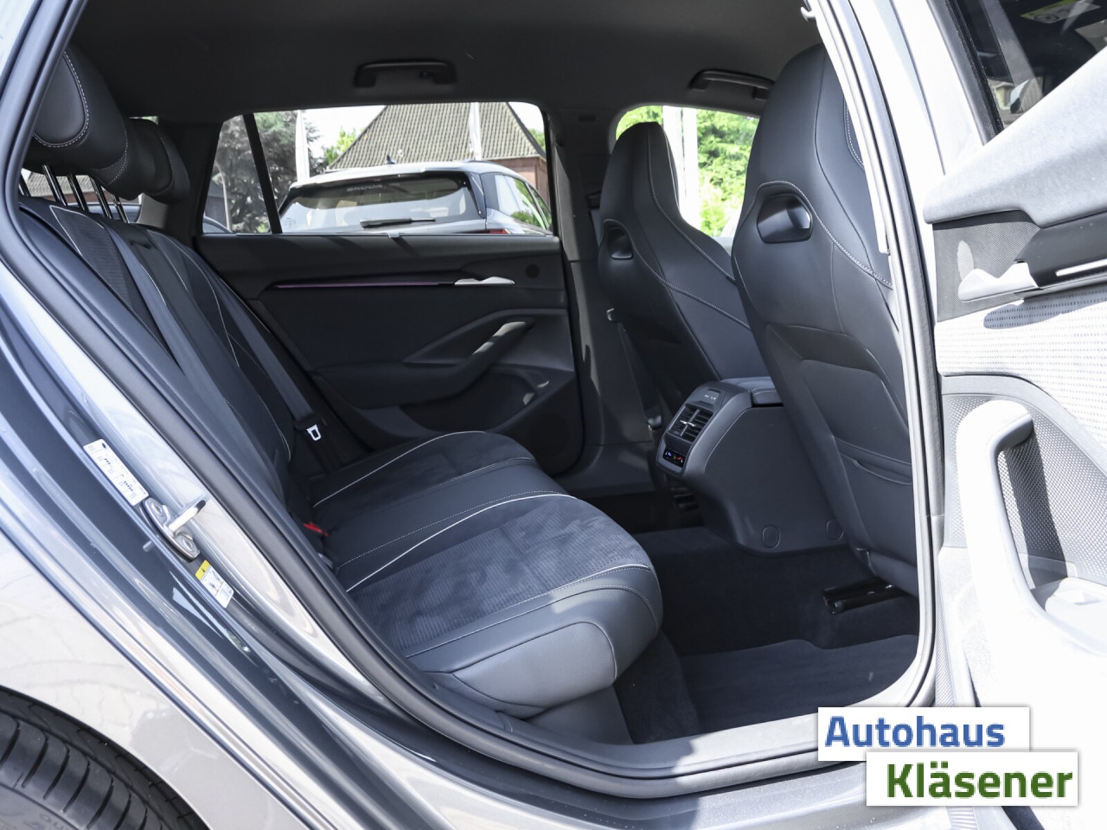 Škoda Superb Combi – Bild 13