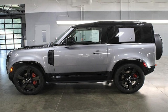 2023 Land Rover Defender