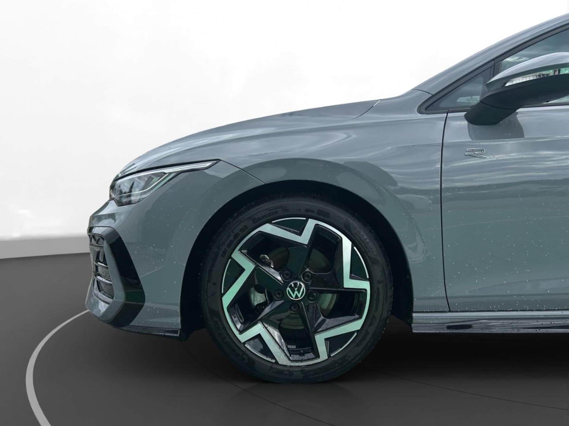 Volkswagen Golf R-Line