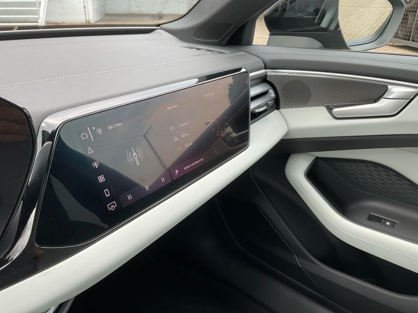 Bild über Audi A6 Limousine e-hybrid e-hybrid quattro 270 kW S tronic - für weitere Informationen kontaktieren Sie den Audi Partner