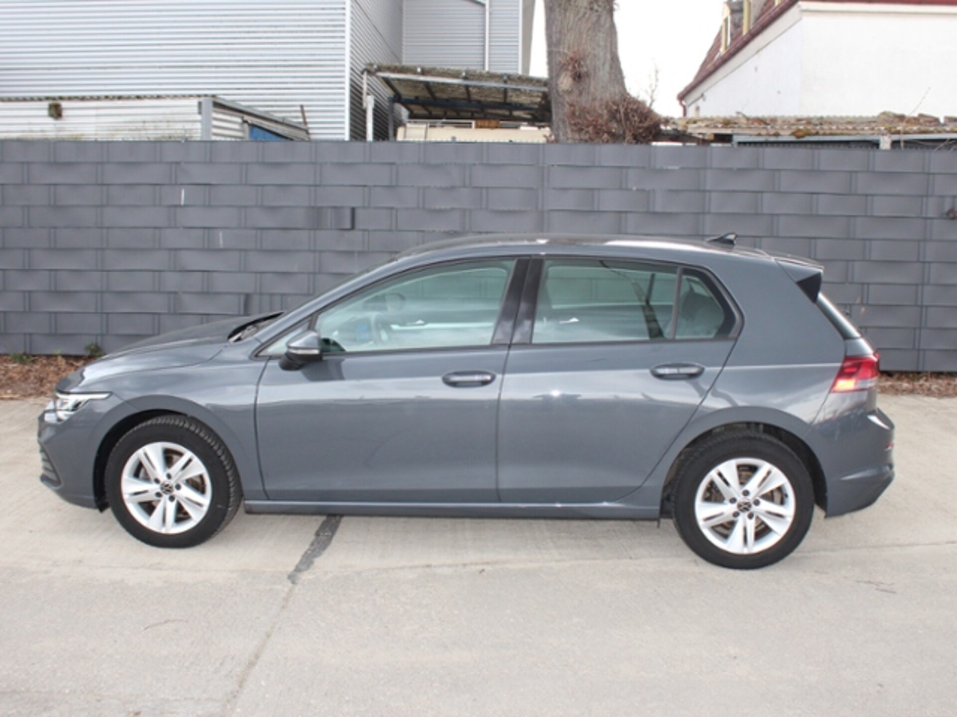 Volkswagen Golf Life