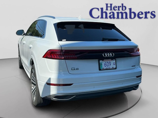 2022 Audi Q8