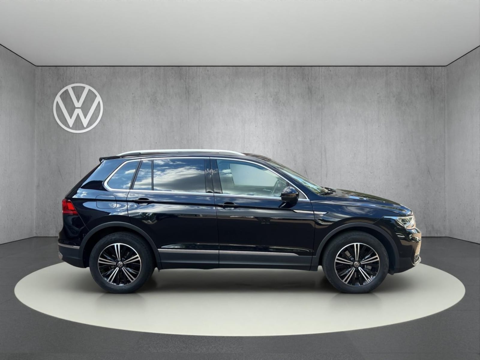 Volkswagen Tiguan – Bild 4