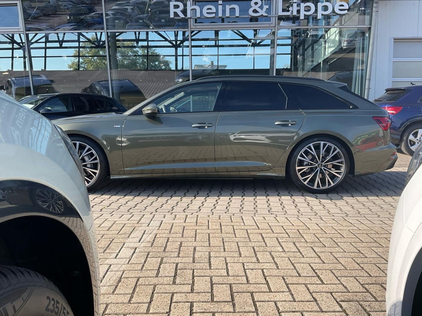 Bild über Audi A6 Avant S line 50 TDI quattro tiptronic - für weitere Informationen kontaktieren Sie den Audi Partner