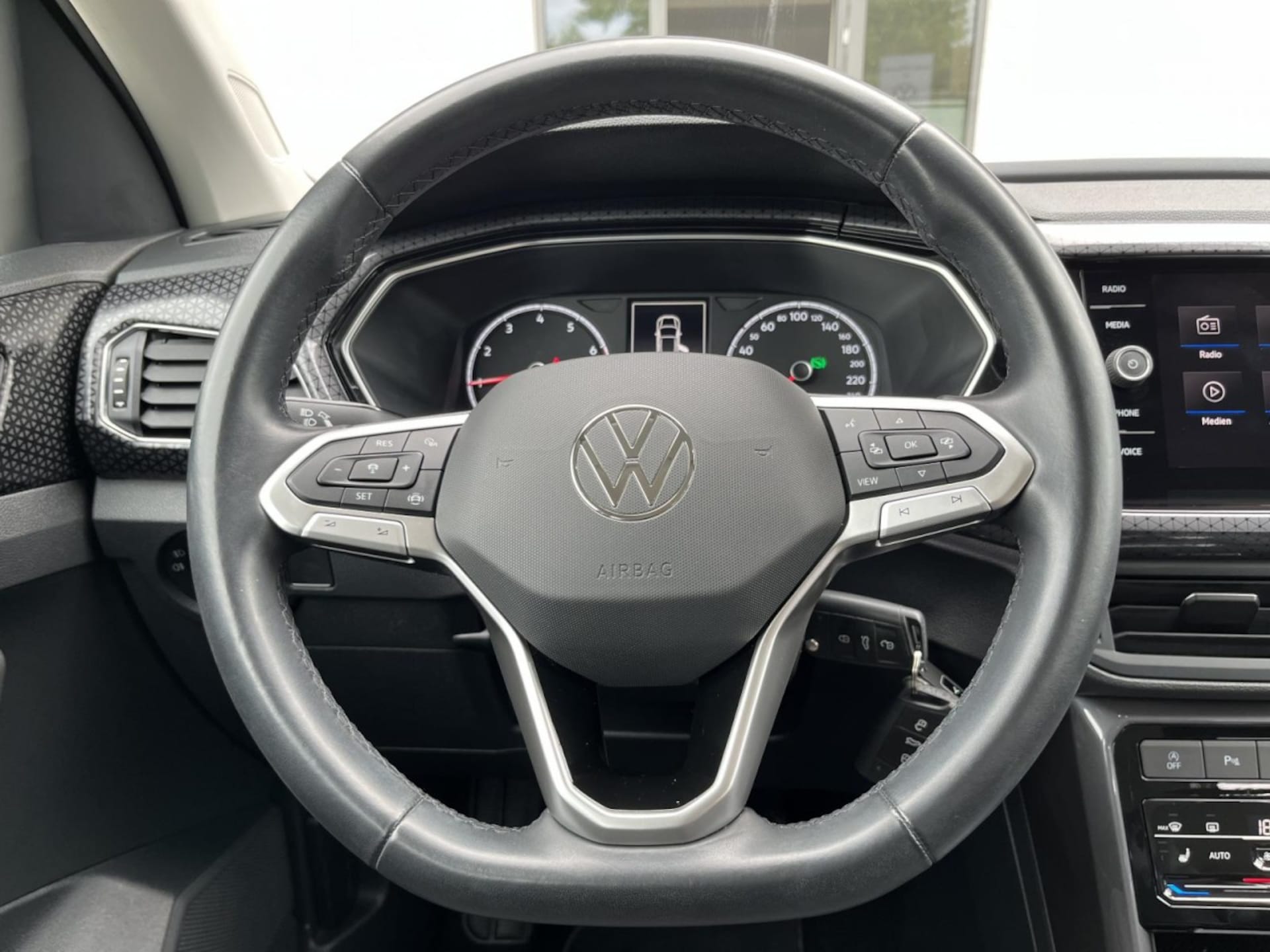 Volkswagen T-Cross Style