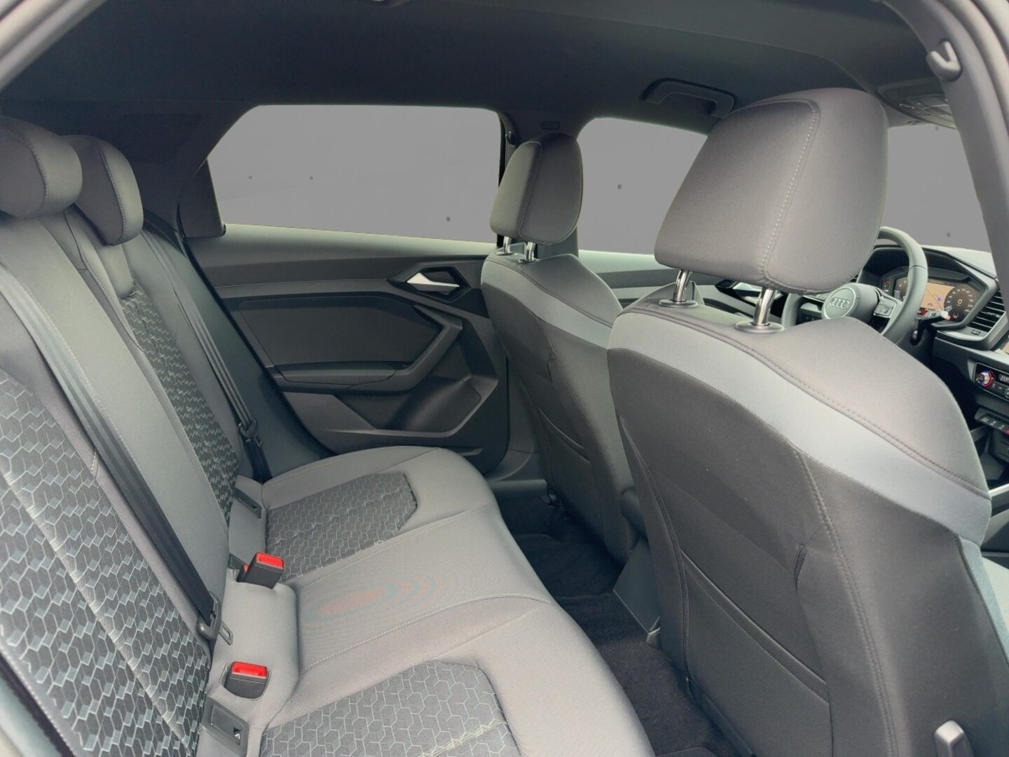 Bild über Audi A1 Sportback advanced 30 TFSI S tronic - für weitere Informationen kontaktieren Sie den Audi Partner