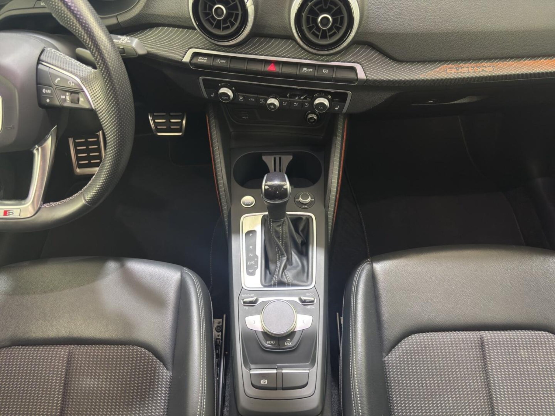 Audi Q2 S line