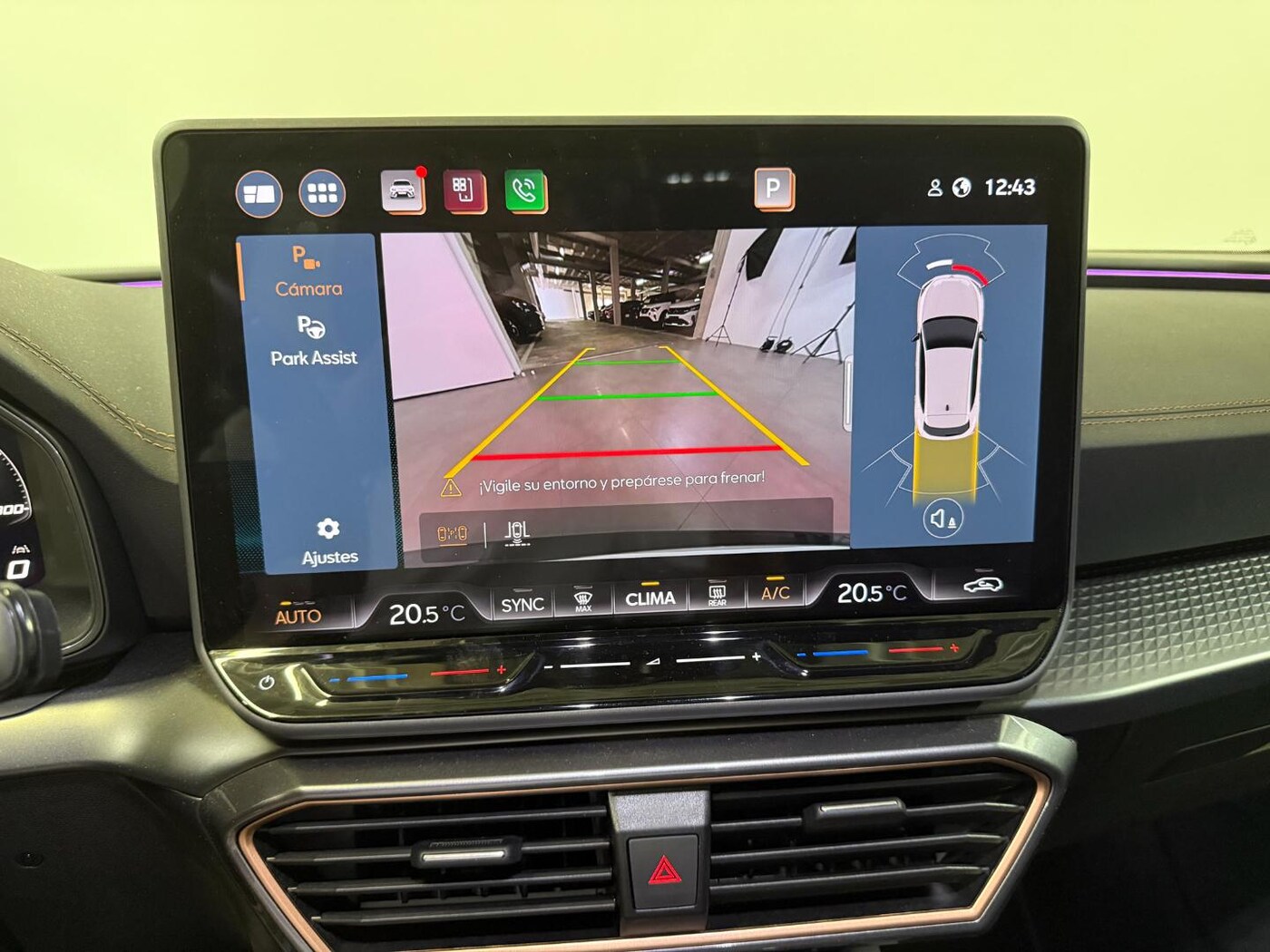 CUPRA Leon León 1.5 eTSI DSG 110 kW (150 CV) — photo 9