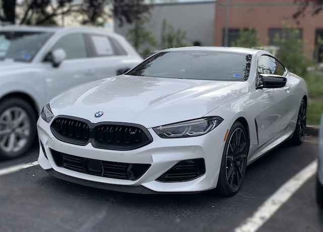 2023 BMW M850i
