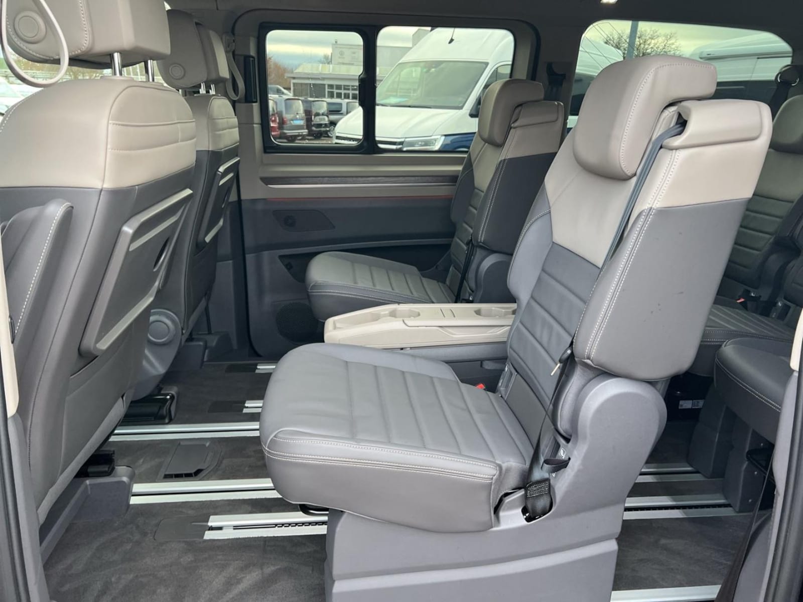 Volkswagen Multivan Langversion – Bild 12