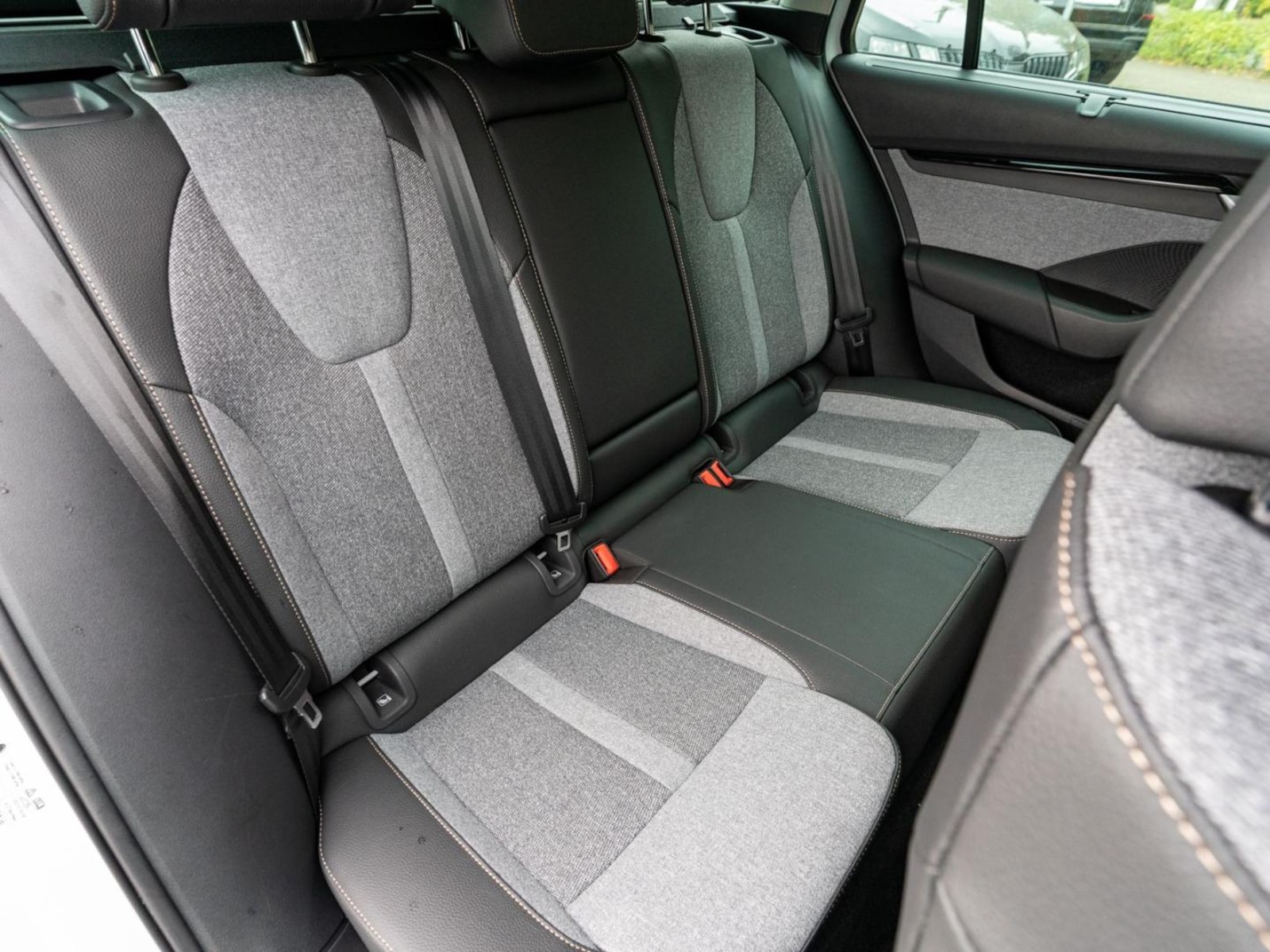 Škoda Octavia Combi – Bild 8