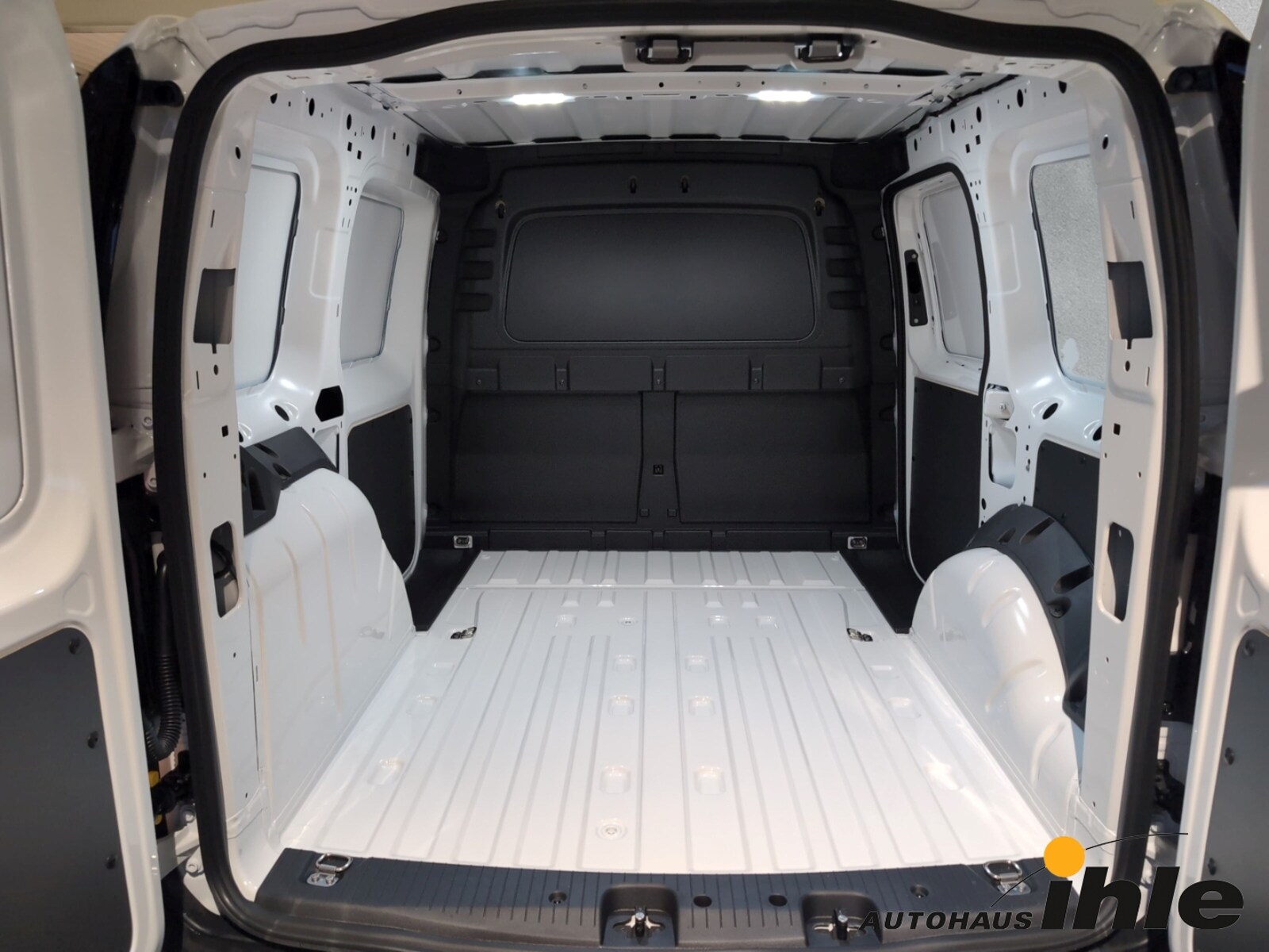 Volkswagen Caddy Cargo – Bild 10
