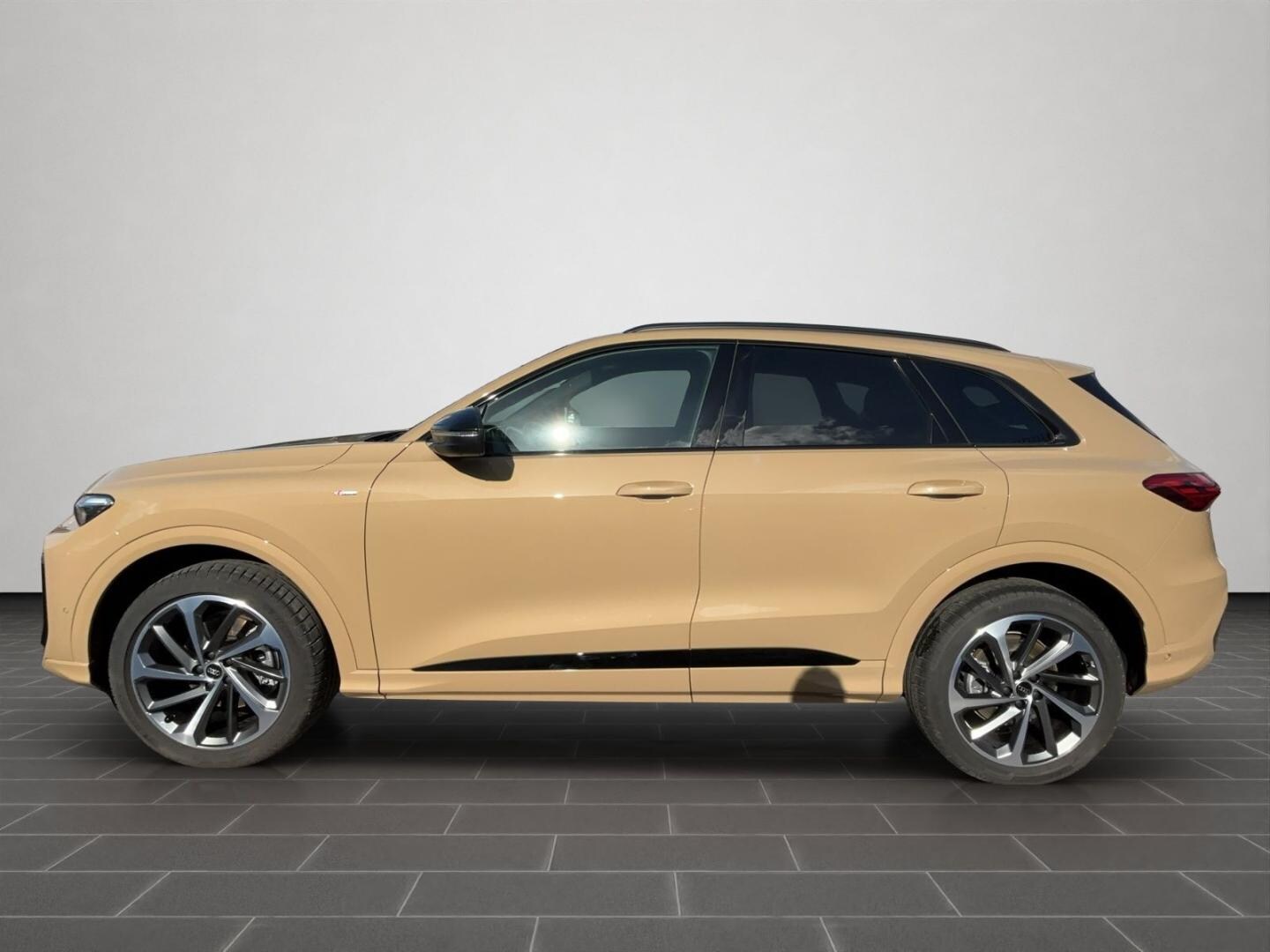 Bild über Audi Q5 SUV TFSI 150 kW S tronic - für weitere Informationen kontaktieren Sie den Audi Partner
