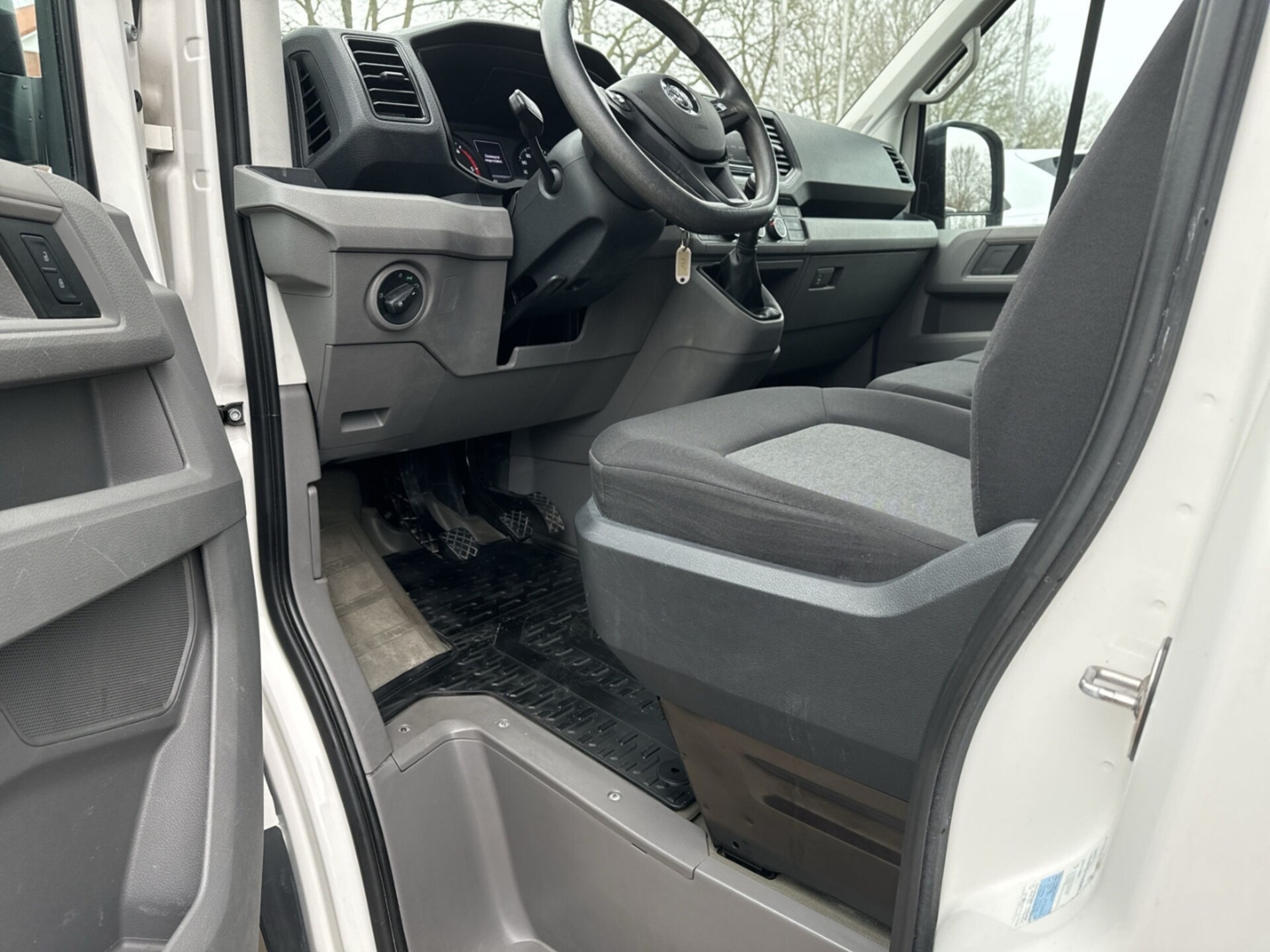 Volkswagen Crafter Kasten mittlerer Radstand