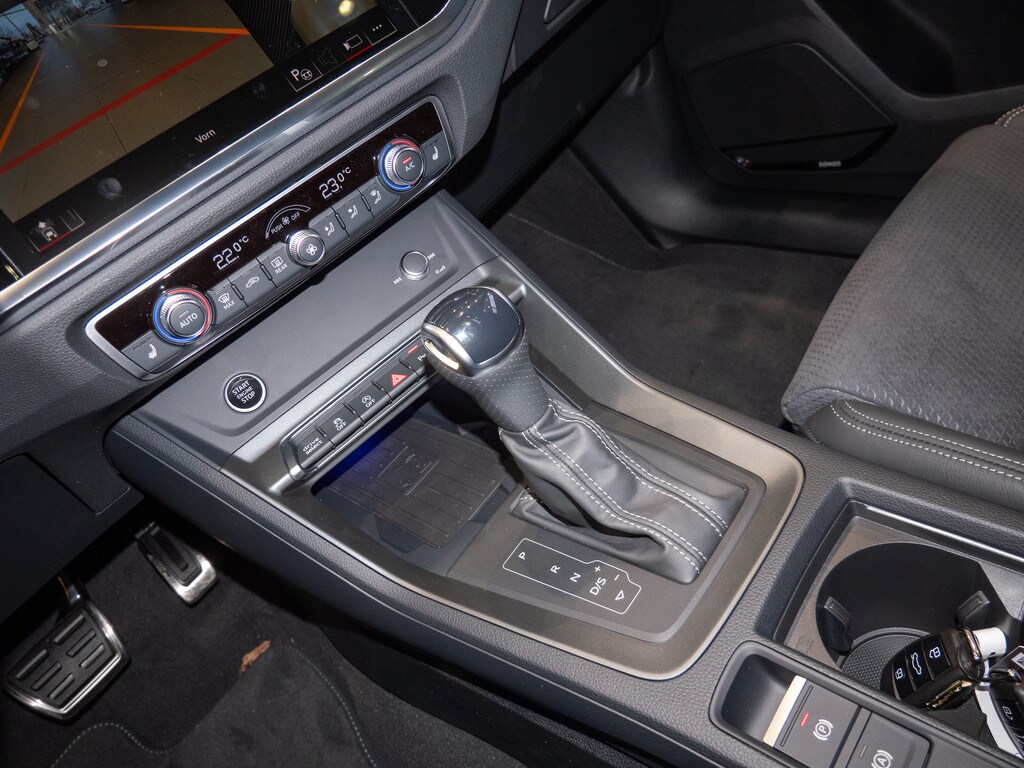 Image about Audi Q3 S line 40 TFSI quattro S tronic
