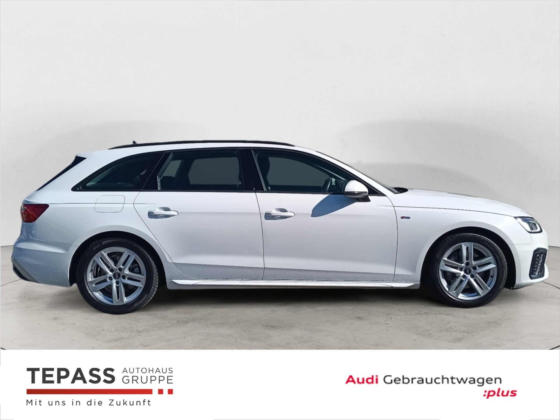 Audi A4 Avant S line
