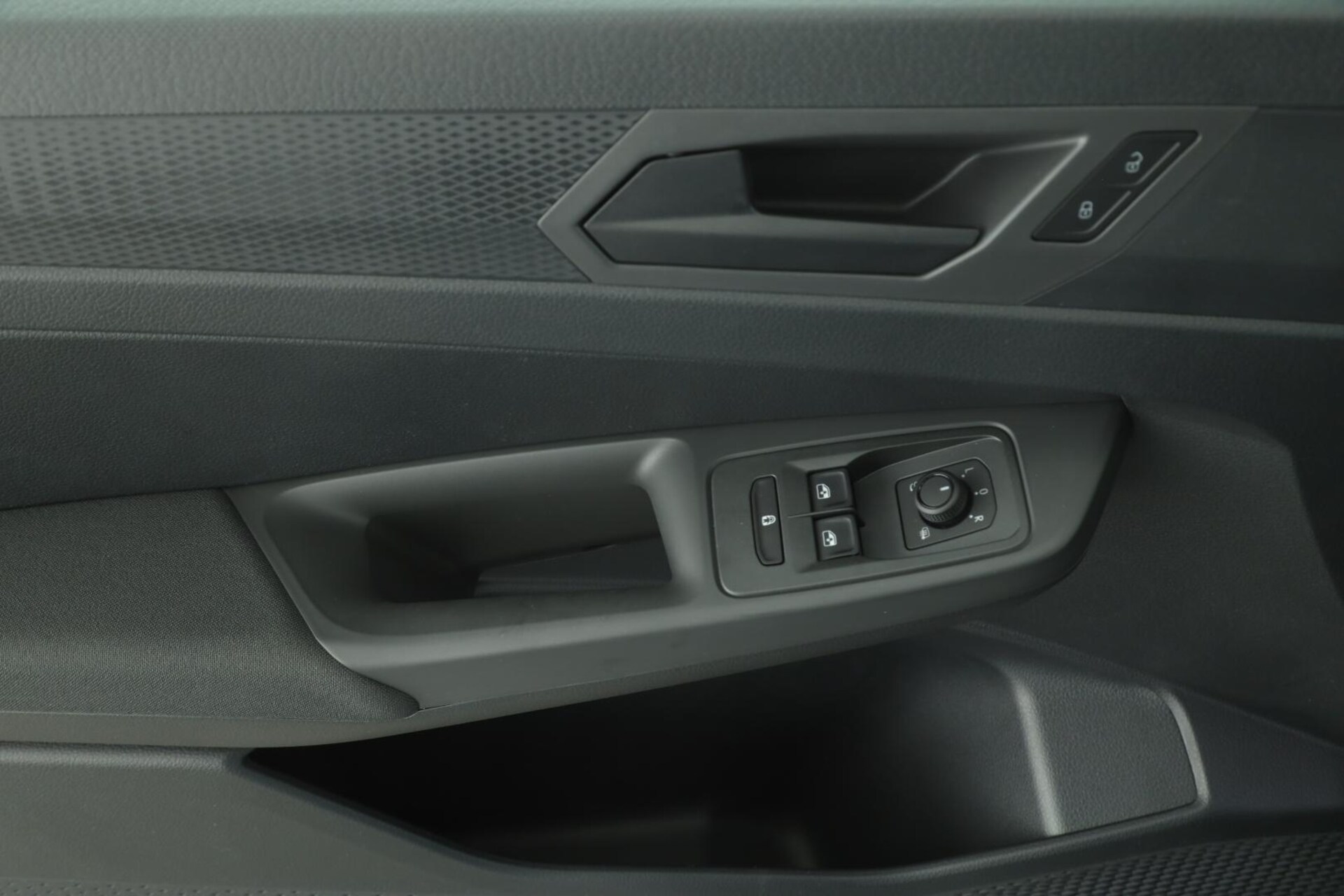 Volkswagen Caddy Basis-Modell