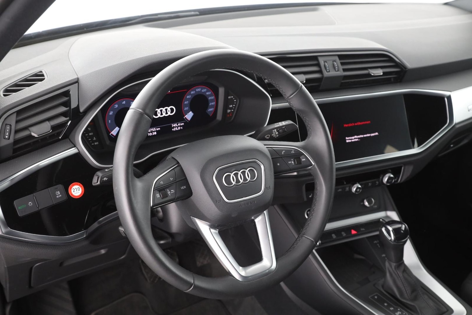 Audi Q3 – Bild 14