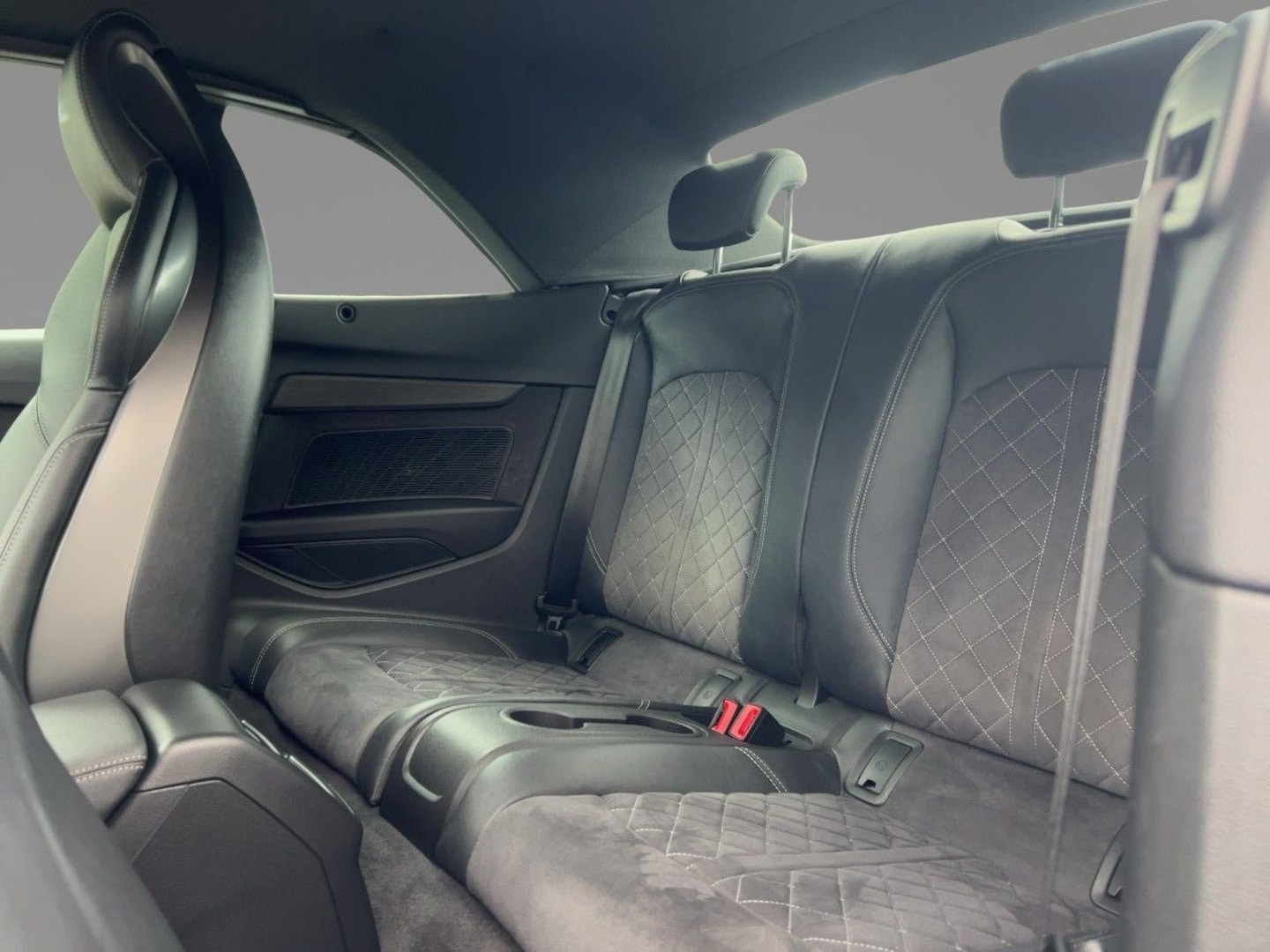 Bild über Audi A5 Cabriolet S line 40 TDI quattro S tronic - für weitere Informationen kontaktieren Sie den Audi Partner