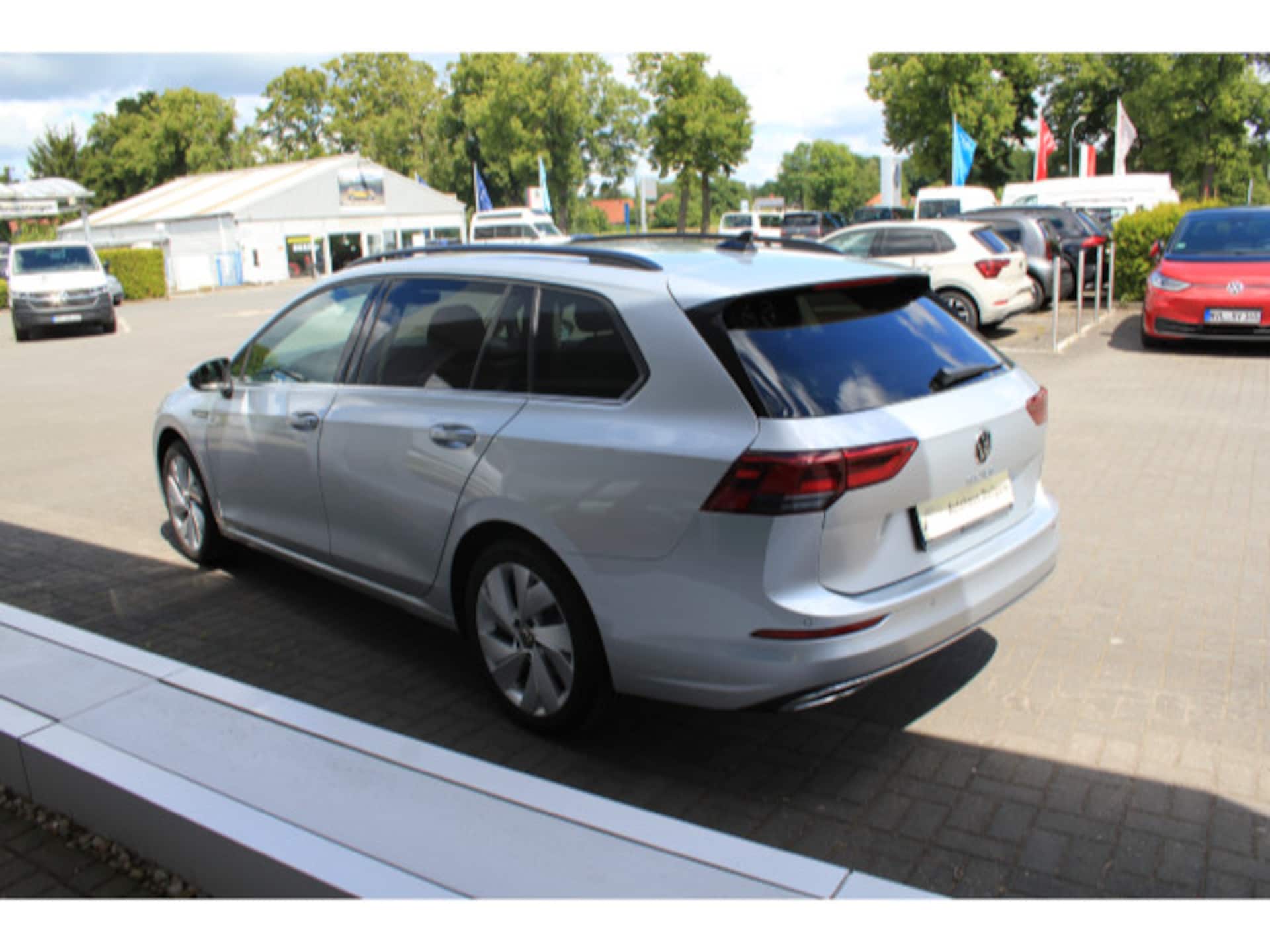 Volkswagen Golf Variant Style