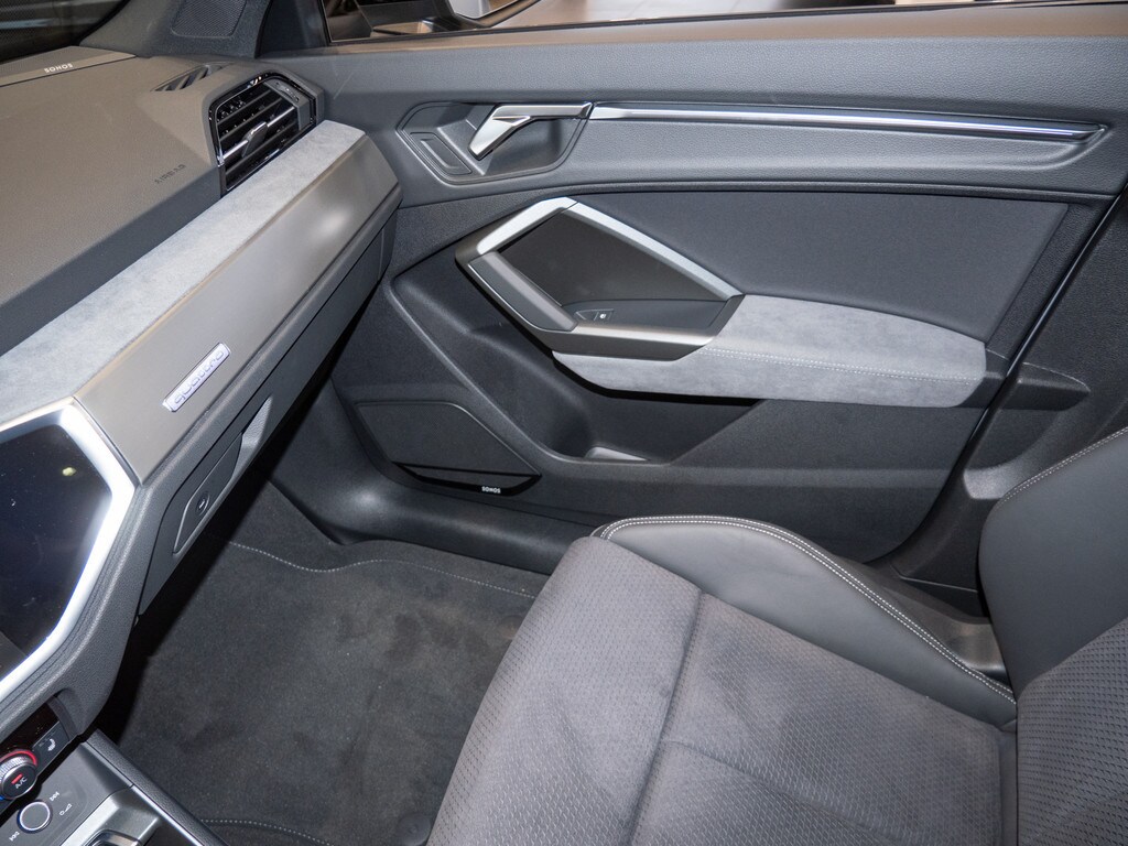 Image about Audi Q3 S line 40 TFSI quattro S tronic