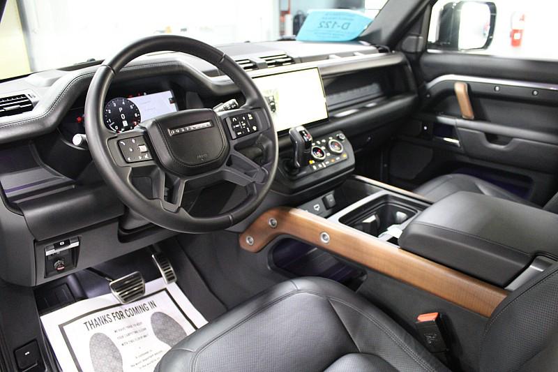 2023 Land Rover Defender X - Photo 11